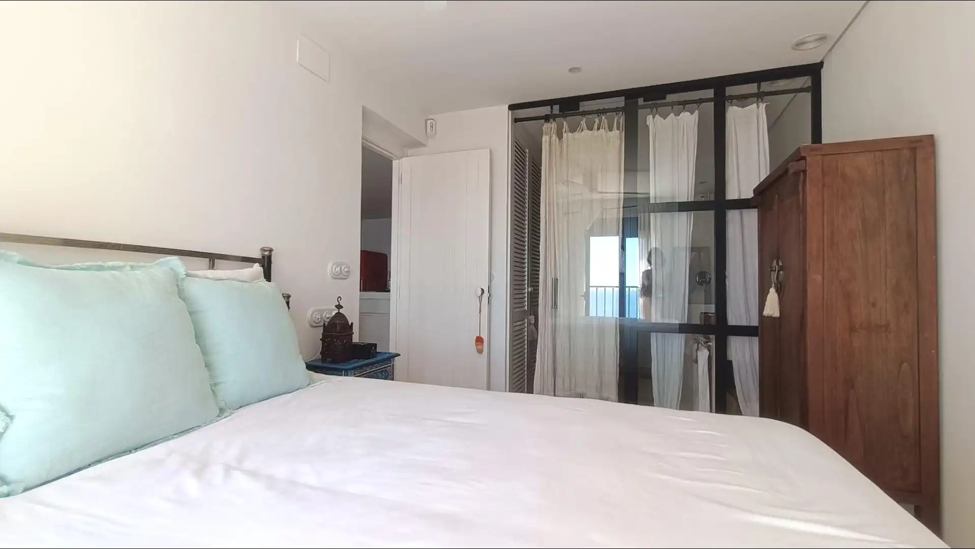 Dormitori de Apartament en venda en Santa Pola amb Aire condicionat i Moblat