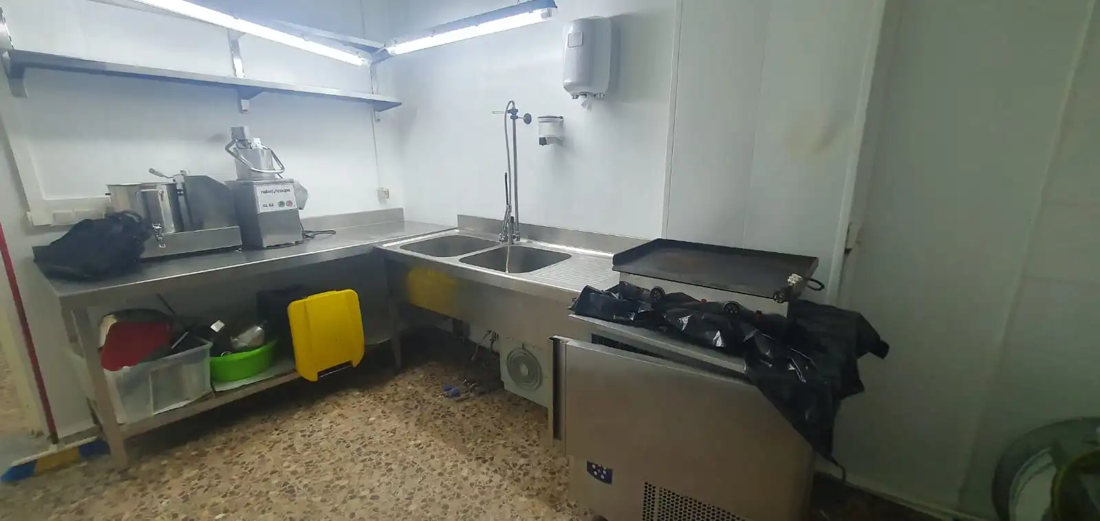 Cocina de Local en traspaso en Barcelona con Aire acondicionado, Calefacción y Amueblado