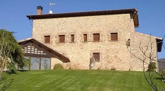 Casa-chalet en Venta en Harana / Valle de Arana