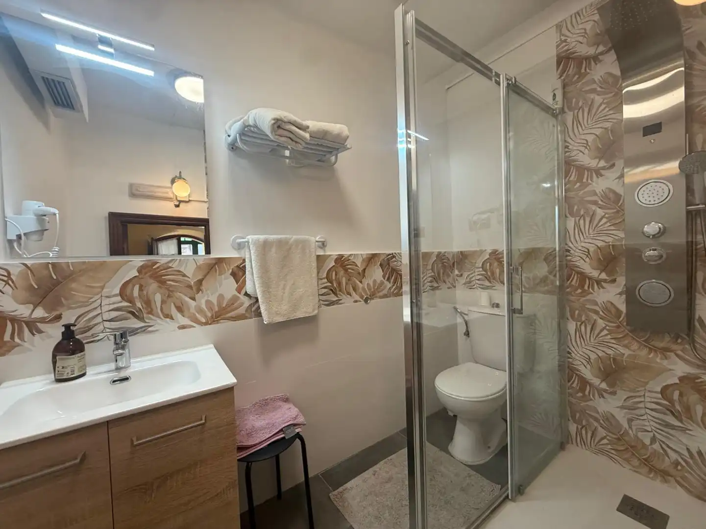 Hotel for sale in Avilés - Calle La Fruta, imagen 10