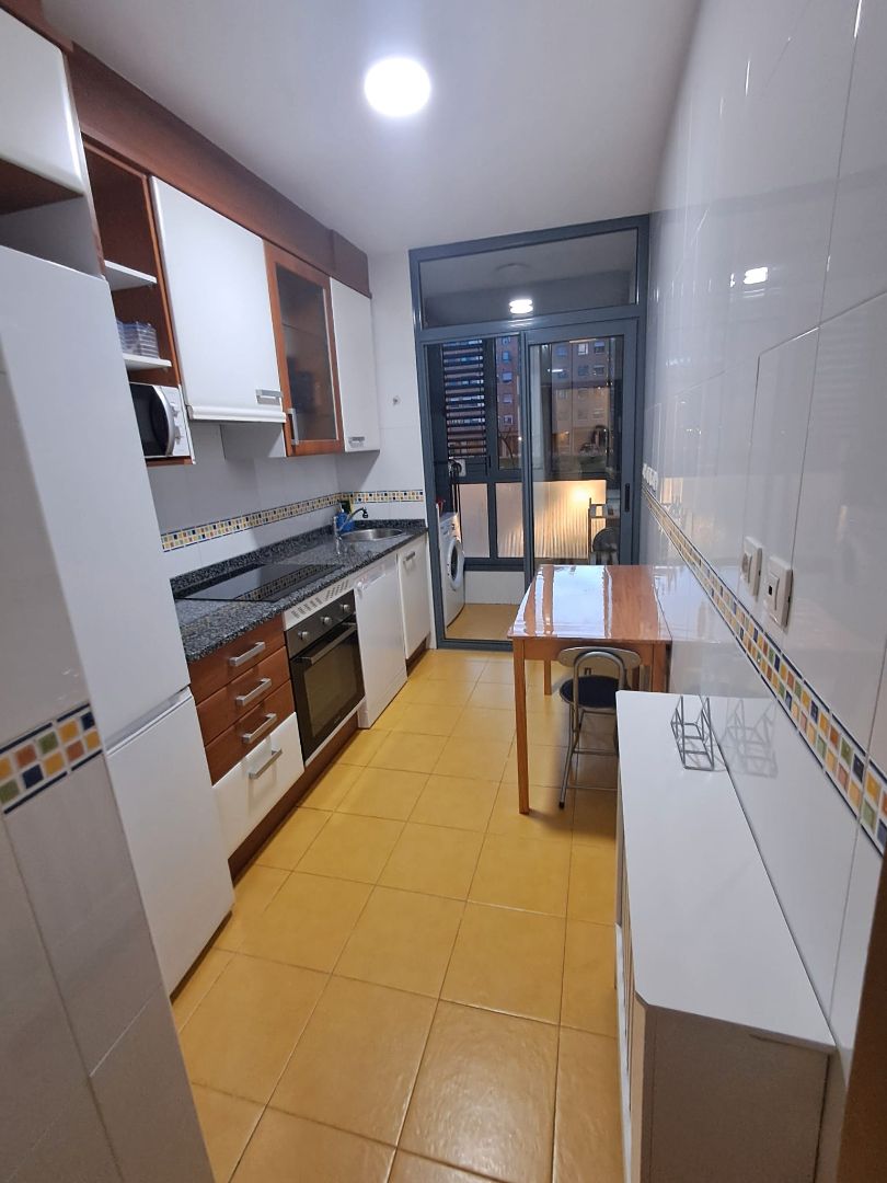 Kitchen of Flat to rent in Oviedo   with Heating, Terrace and Storage room