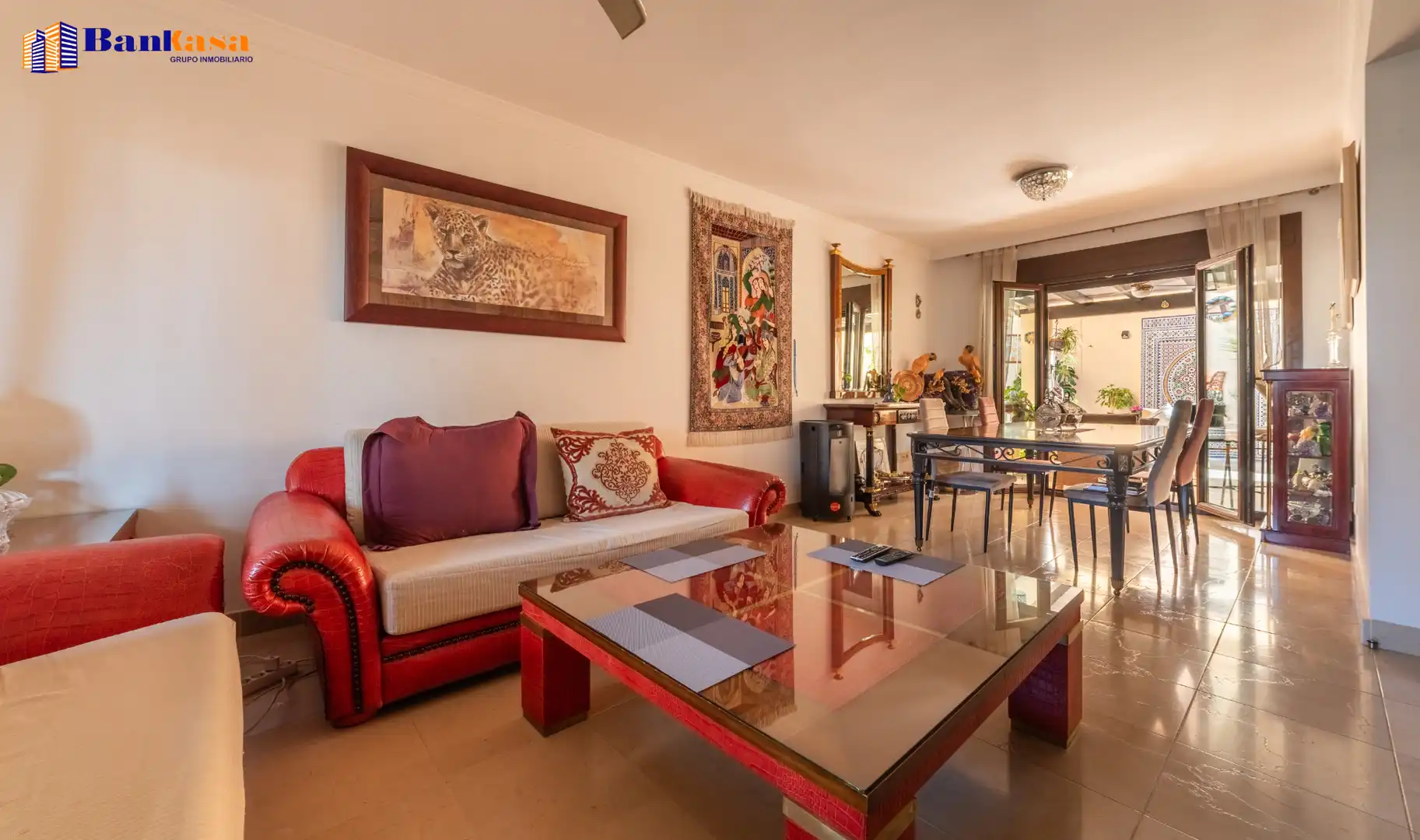 Sala de estar de Casa adosada en venta en Marbella con Aire acondicionado, Jardín privado y Terraza