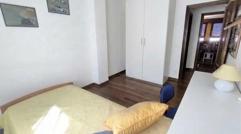 Foto 3 de Piso en venta en Plaza Campo de las Ferias, 26, Colindres, Cantabria