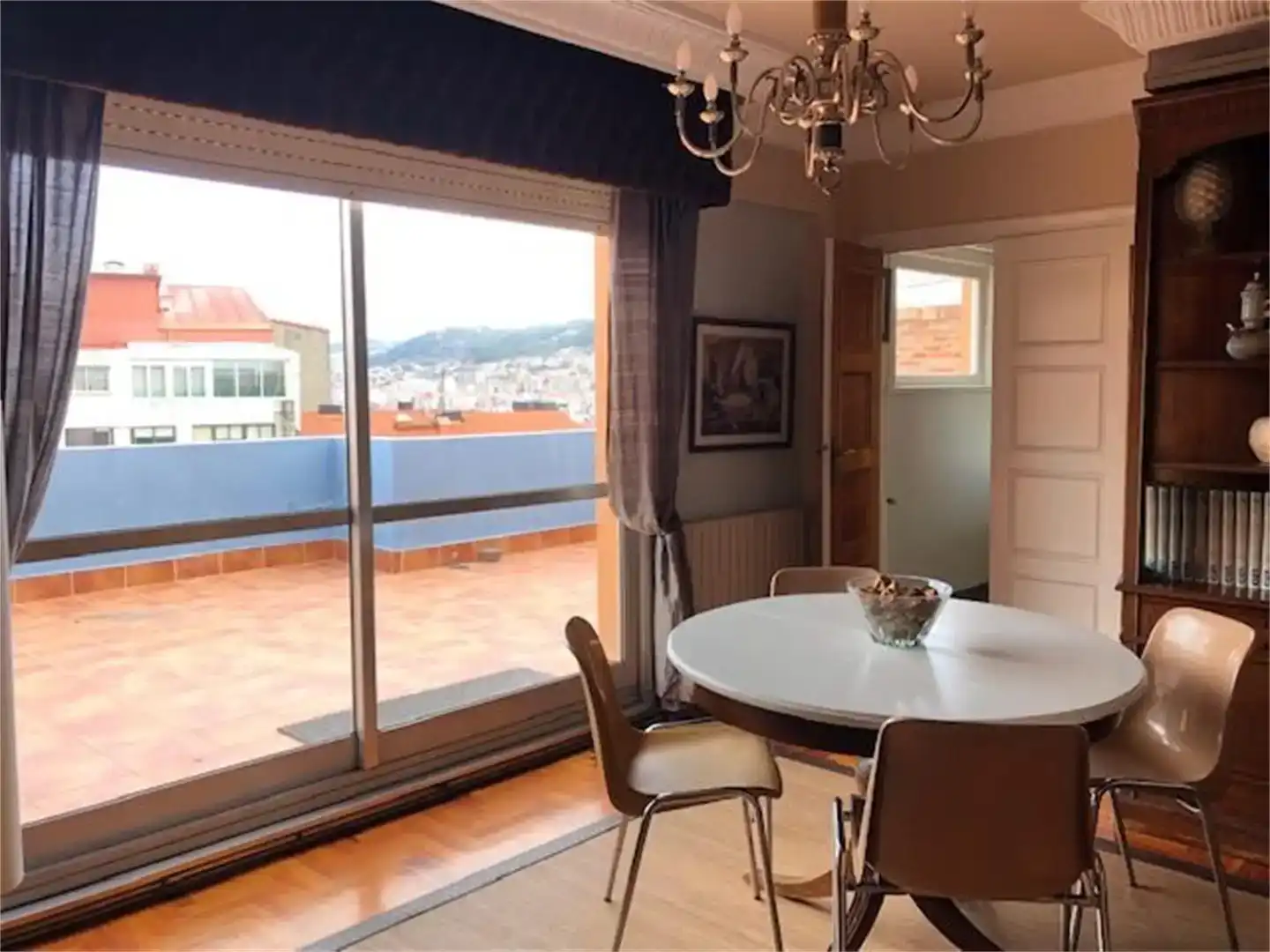 Esszimmer von Dachboden zum Verkauf in Vigo 