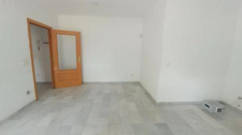 Photo 3 of Flat for sale in Av de las Ciencias, Colores -  Entreparques,  Sevilla Capital