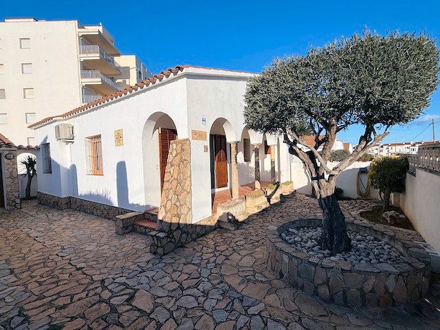 Casa o chalet en venta en Carrer Vizcaina, Port - La Cota - Puig Sec