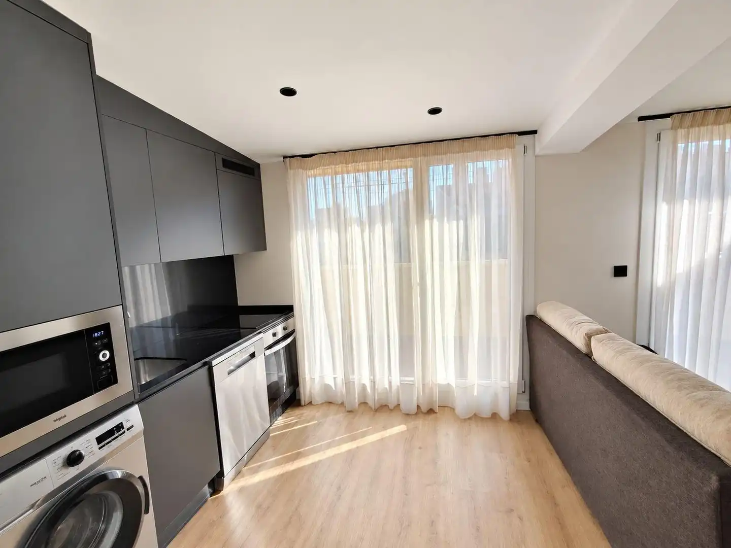 Attic for rent in Calle del Conde de Aranda, 45, Paseo Independencia