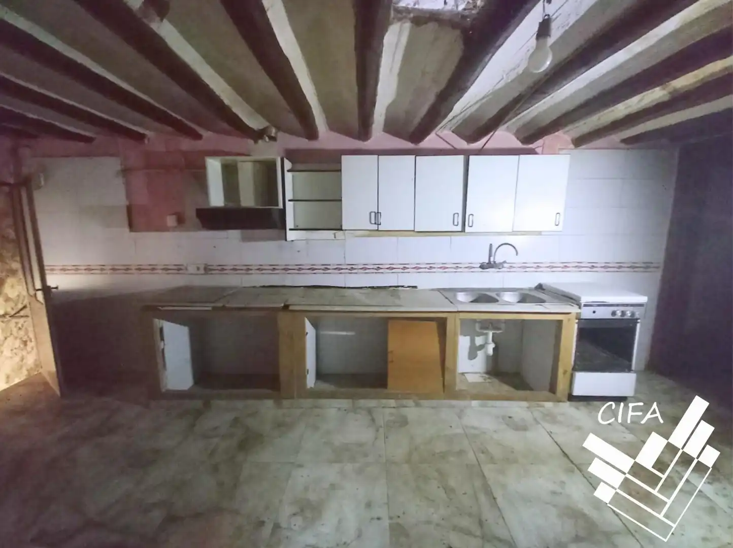 Cuina de Casa adosada en venda en La Salzadella amb Terrassa