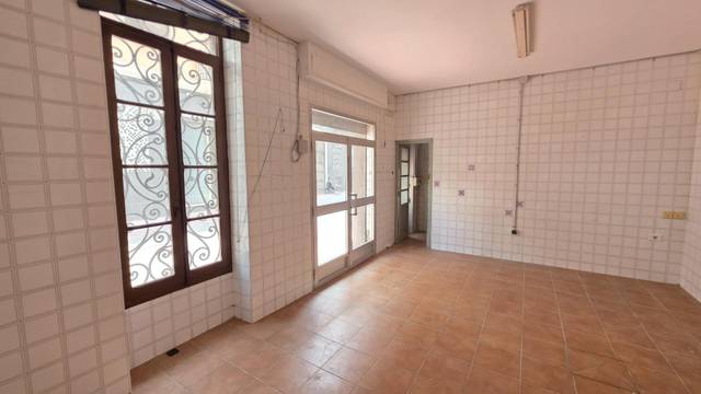 Local comercial en Alquiler en Calle de San Pedro en Centro Ciudad