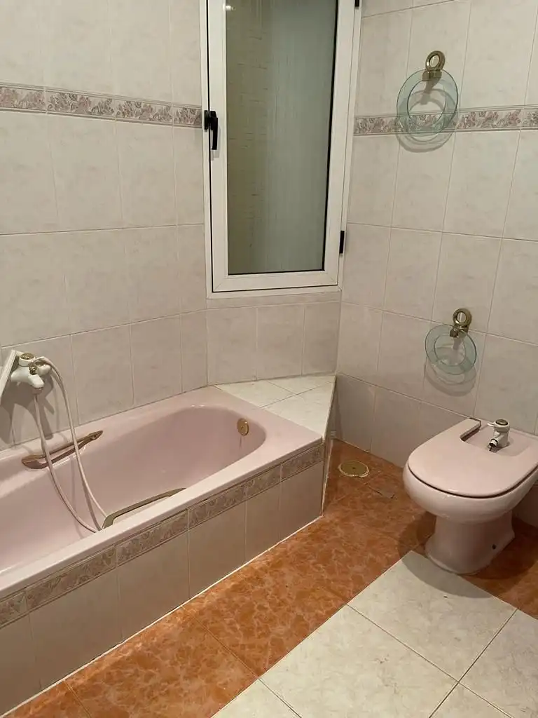 Badezimmer von Haus oder Chalet zum Verkauf in Alcázar de San Juan mit Klimaanlage, Heizung und Terrasse