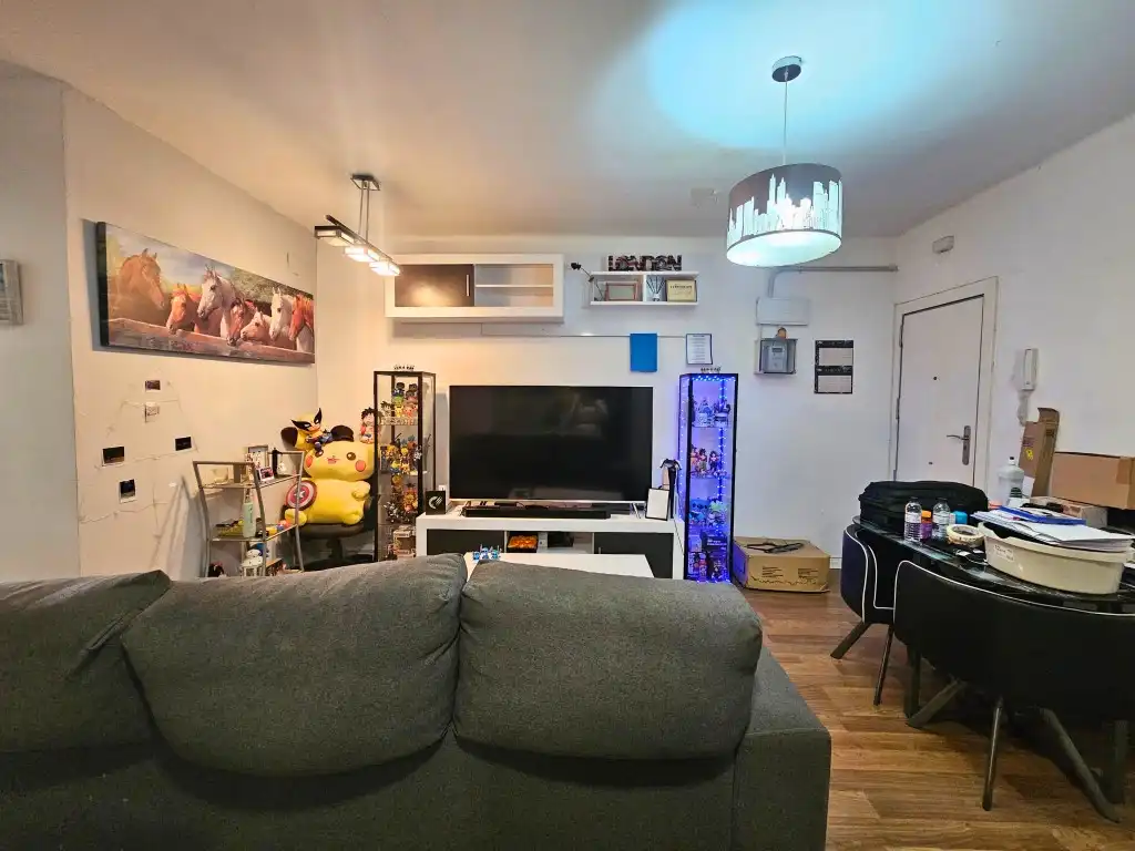 Sala d'estar de Pis en venda en L'Hospitalet de Llobregat