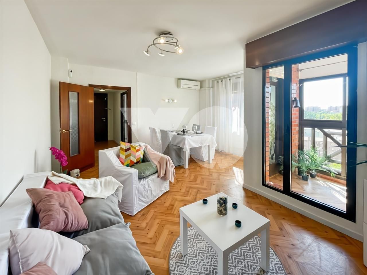 Living room of Flat for sale in  Madrid Capital  with Air Conditioner, Heating and Terrace