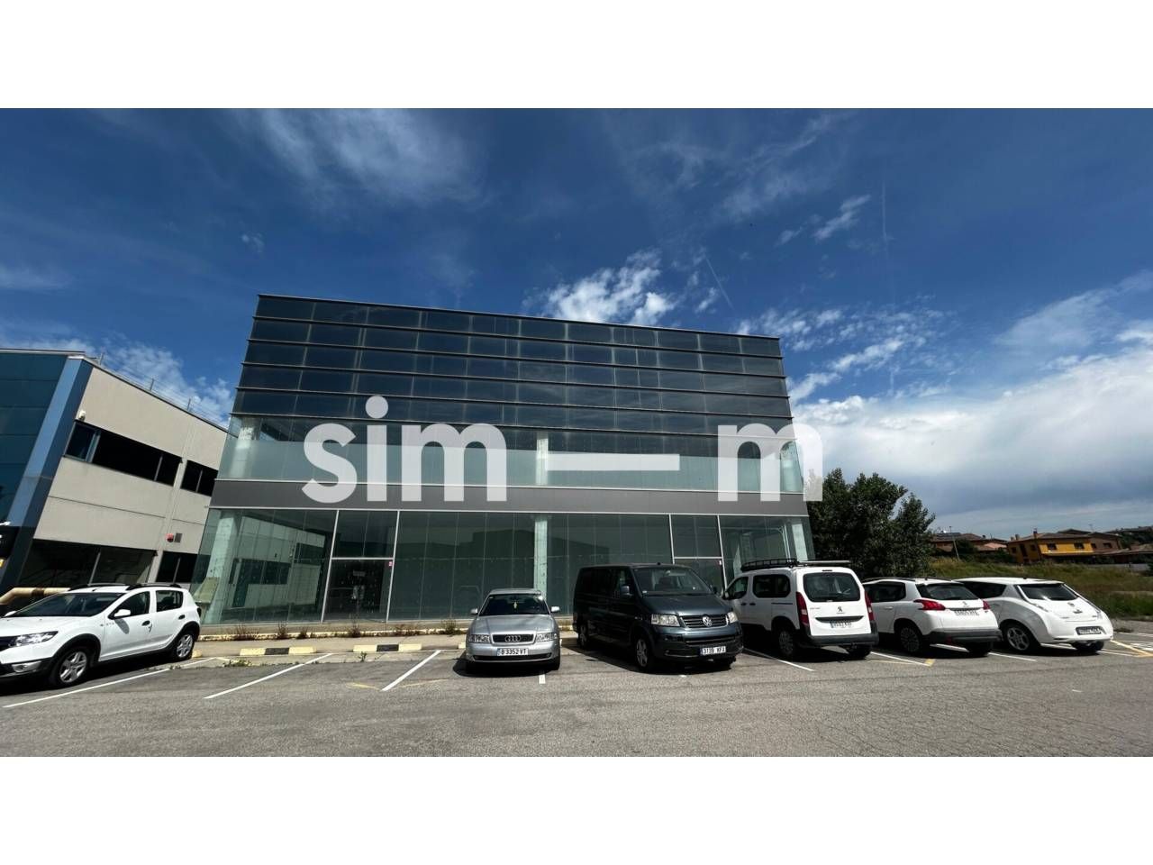 Außenansicht von Fabrikhallen zum verkauf in Gurb