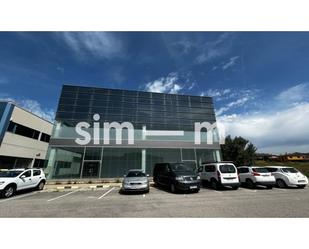 Exterior view of Industrial buildings for sale in Gurb