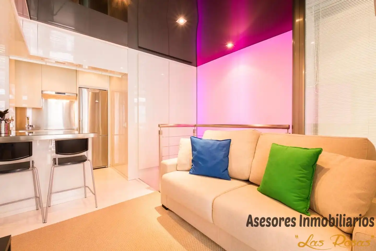 Living room of Ground floor for sale in Madrid  with Air Conditioner and Heating