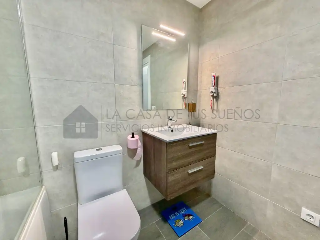 Piso en venta en Calle Azorin, El Mercado - Plaza de Toros