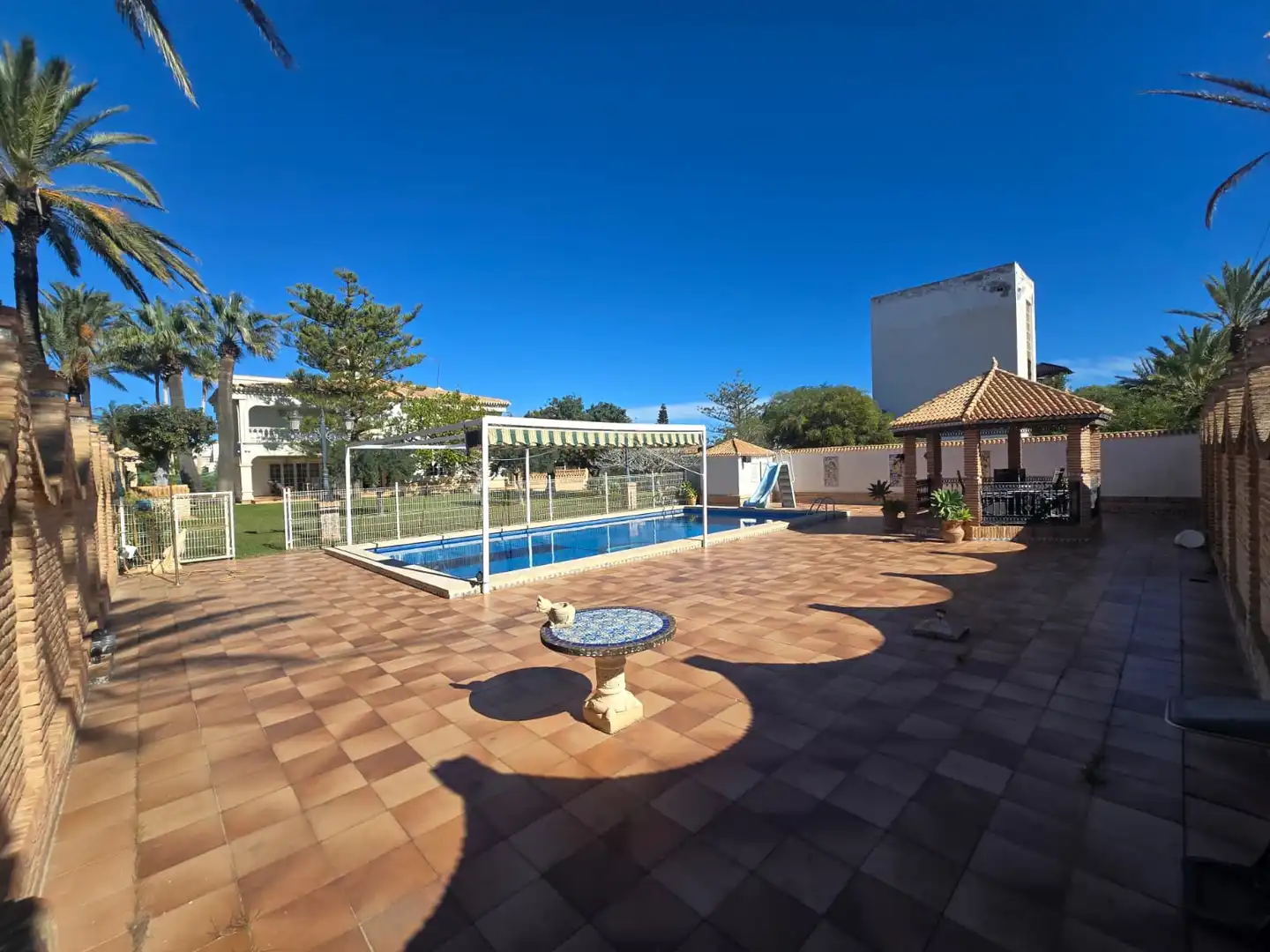 Piscina de Casa o xalet en venda en Orihuela amb Aire condicionat, Calefacció i Jardí privat