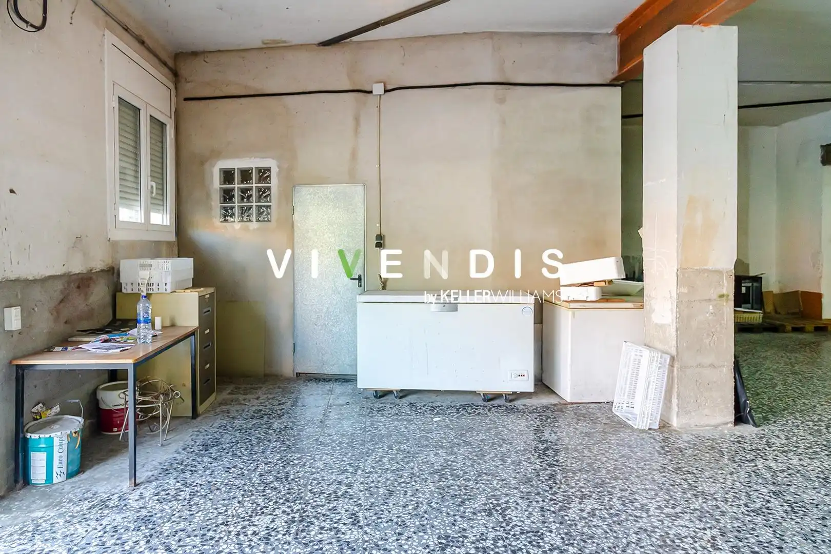 Kitchen of Commercial properties for sale in Sant Andreu de la Barca