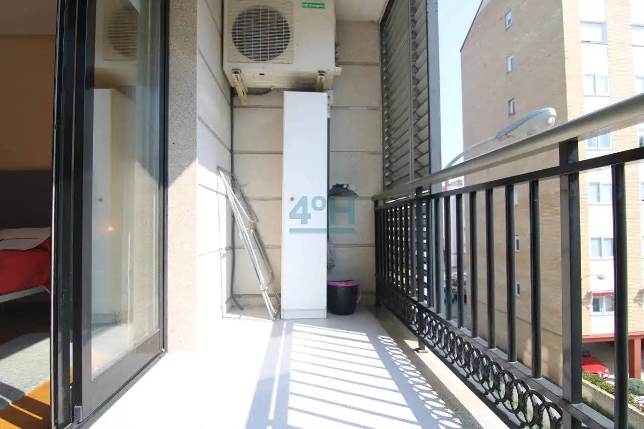 Balcony of Study for rent in Ourense Capital   with Air Conditioner, Heating and Parquet flooring