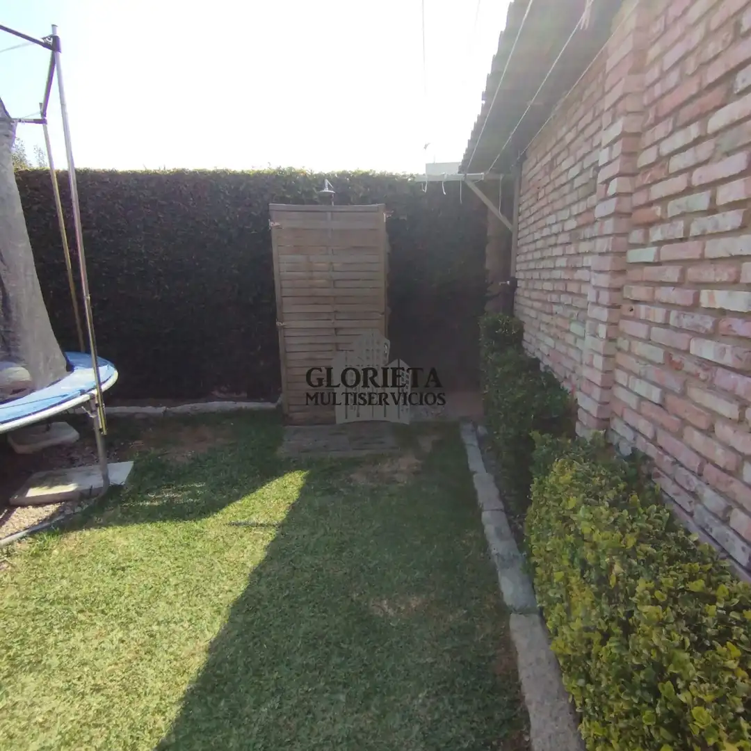 Jardí de Casa o xalet en venda en Vigo  amb Calefacció, Terrassa i Traster