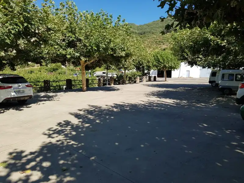 Vista exterior de Casa o chalet en venta en Cabezuela del Valle con Aire acondicionado, Calefacción y Terraza
