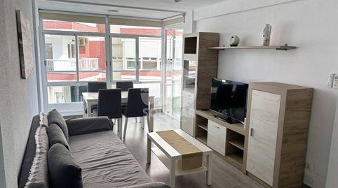 Foto 2 de Piso de alquiler en Paseo Marítimo de Poniente, Poniente - Faro, Vélez-Málaga