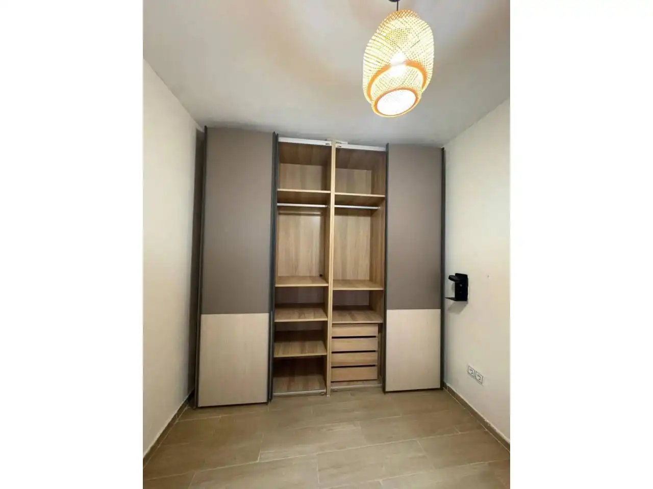 Flat for sale in Calle Plaça baró de viver, Baró de Viver