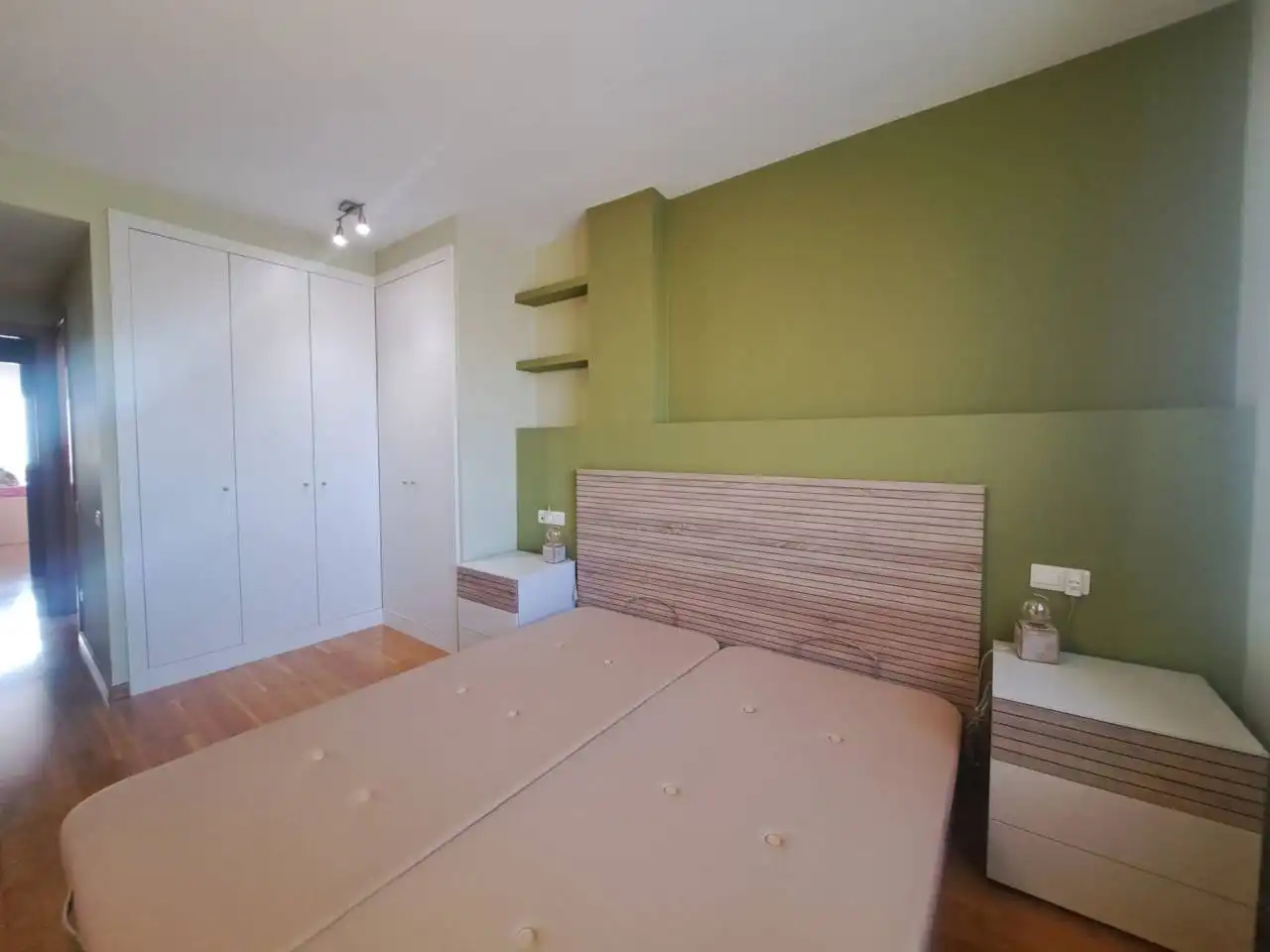 Dormitori de Dúplex de lloguer en Sant Quirze del Vallès amb Aire condicionat, Calefacció i Parquet
