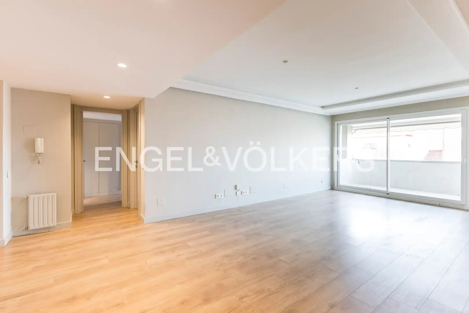 Wohnzimmer von Wohnung zum Verkauf in Madrid mit Klimaanlage, Heizung und Terrasse