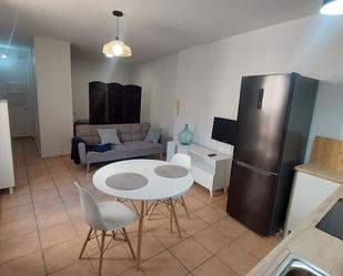 Living room of Flat to rent in Plasencia  with Air Conditioner and Balcony