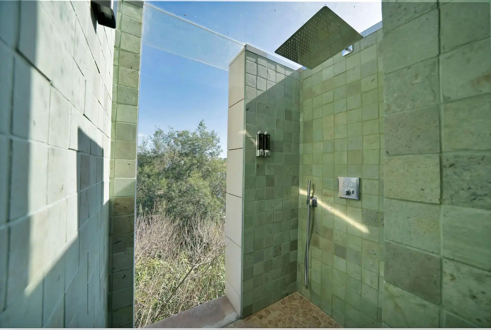 Baño de Casa o chalet en venta en Marbella con Calefacción, Jardín privado y Terraza