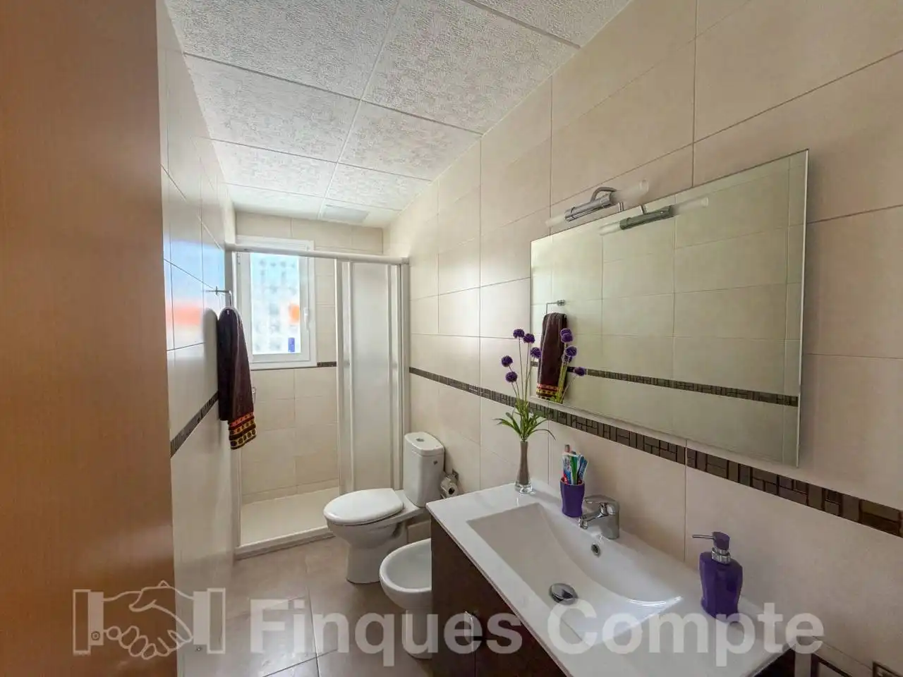 Bany de Apartament en venda en Roda de Berà amb Terrassa i Moblat