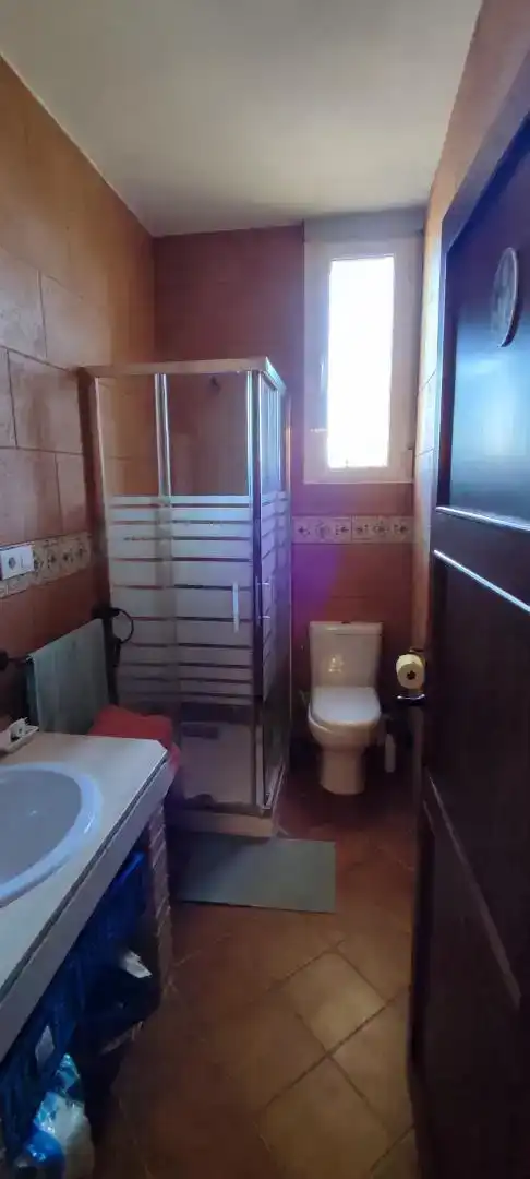 Bany de Casa o xalet en venda en Andújar amb Aire condicionat i Piscina