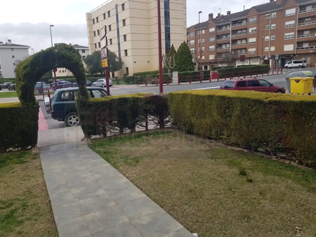 Locale commerciale in vendita a Avenida Logroño, imagen 8