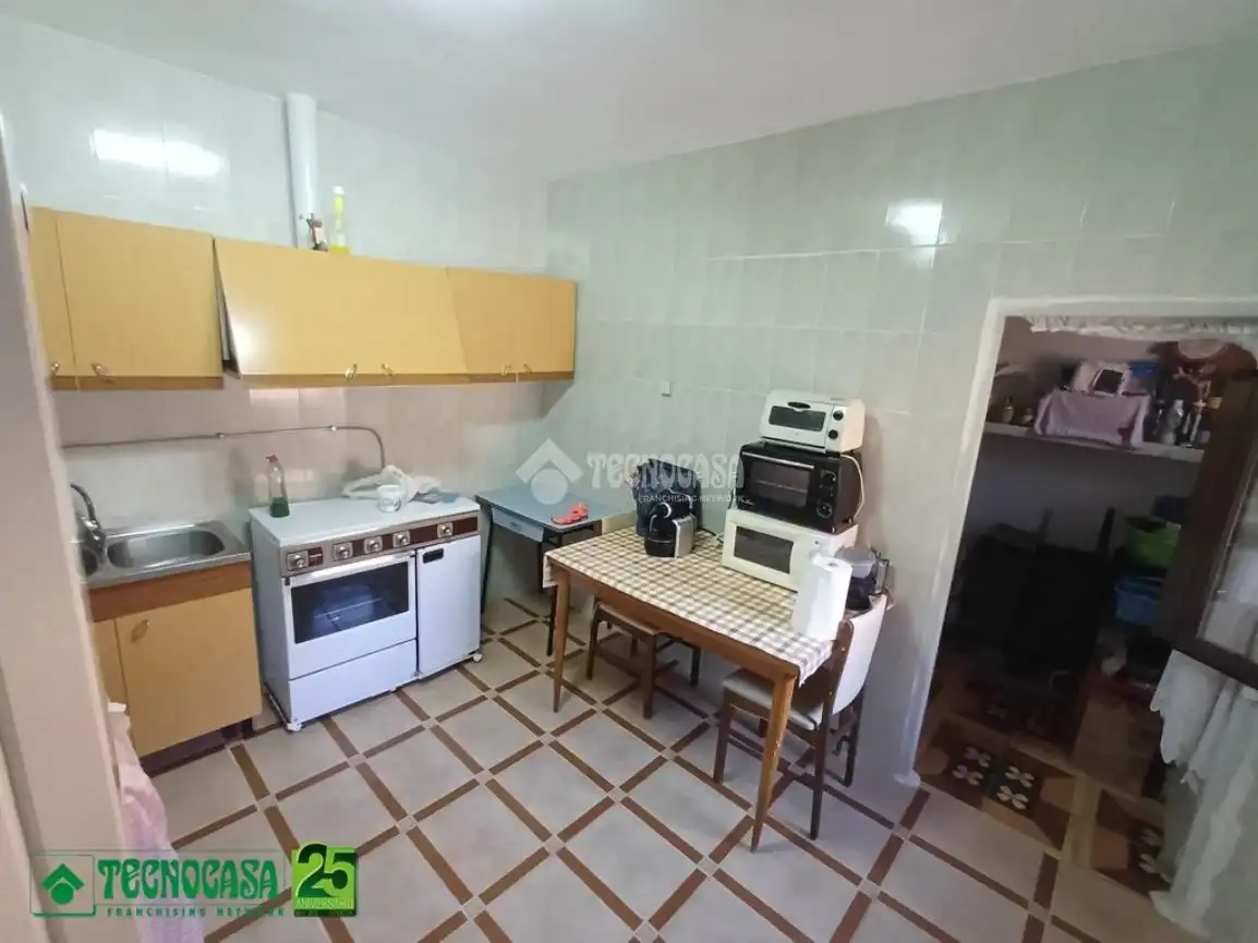 Casa aparellada en venda a C. Orense, imagen 7