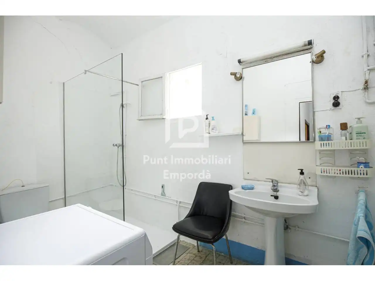 Baño de Finca rústica en venta en Palau de Santa Eulàlia con Jardín privado y Terraza