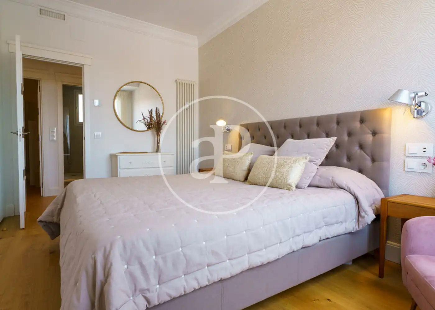 Bedroom of Flat for rent in Madrid  with Air Conditioner, Heating and Furnished