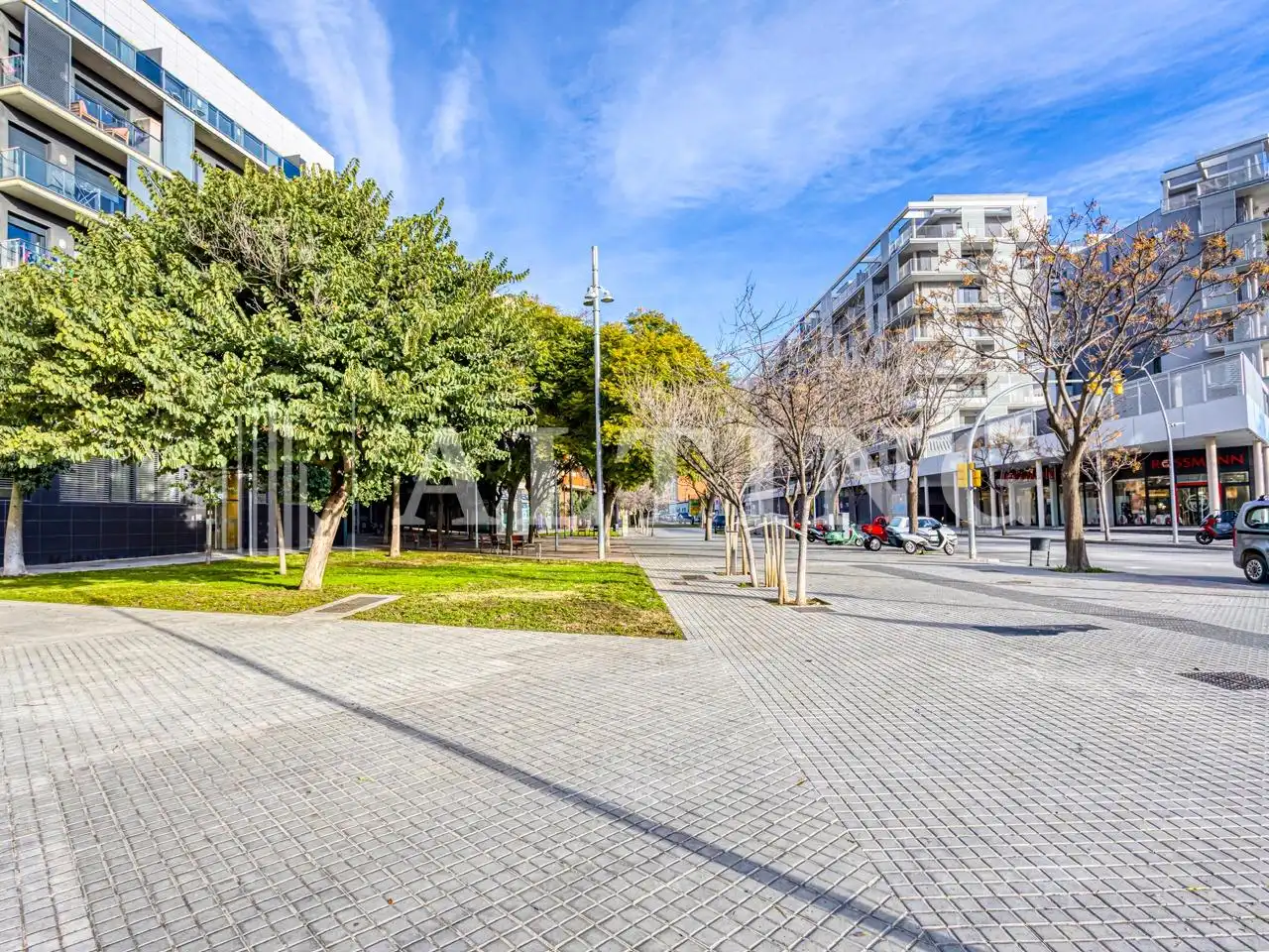 Exterior view of Commercial properties for sale in Barcelona  with Air Conditioner