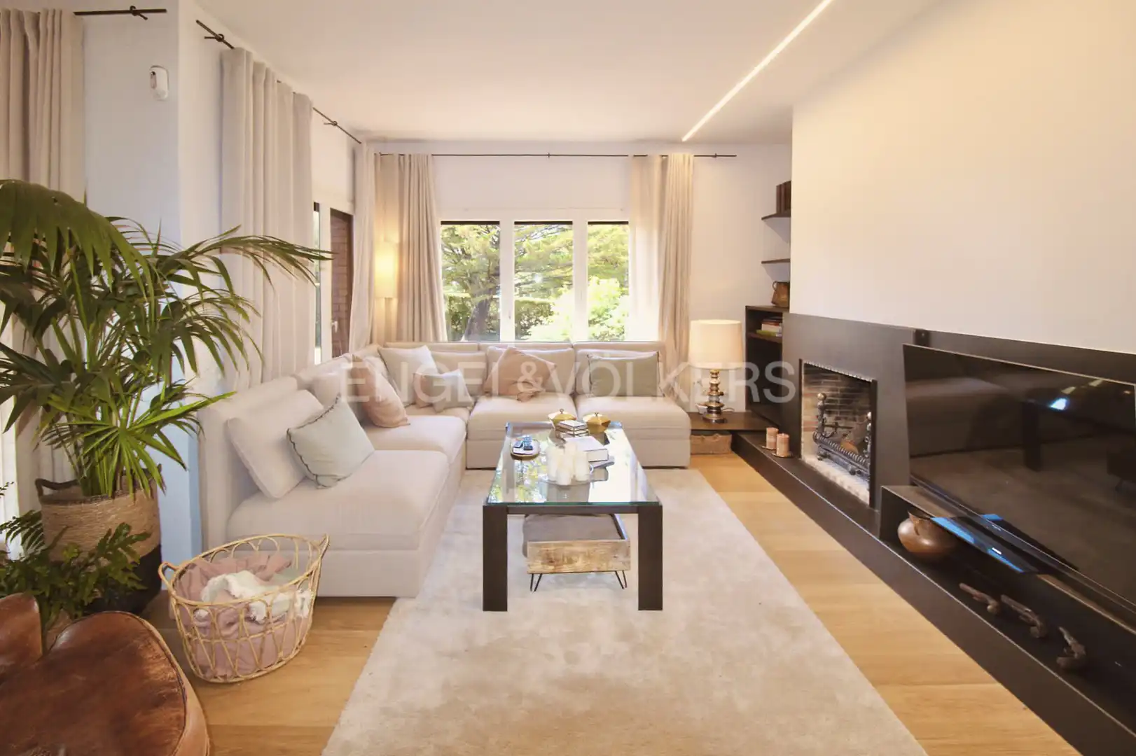 Sala de estar de Casa o chalet en venta en Seva con Aire acondicionado, Calefacción y Jardín privado