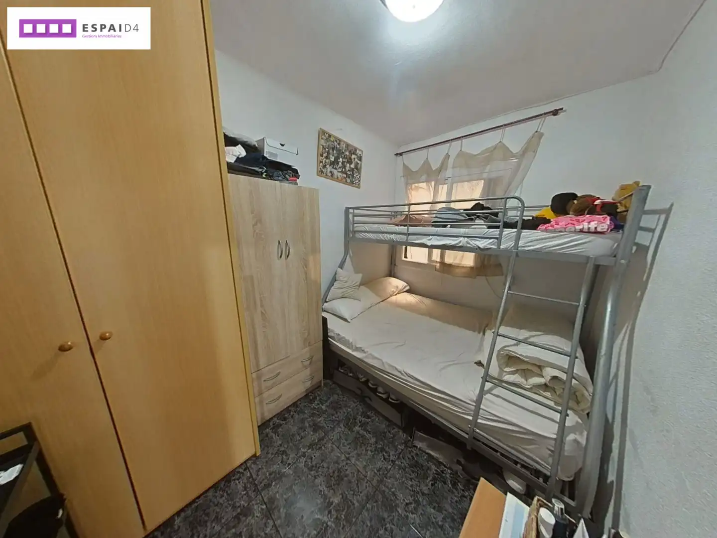 Habitación de Piso en venta en Ripollet con Calefacción y Balcón