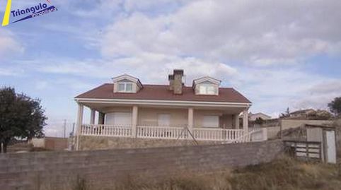 OTERO DE HERREROS. Ofrecemos chalet individual de 500 m2 con 1500 m2 de parcela. El chalet se alza en 2 alturas y cuenta en la pri, imatge 2