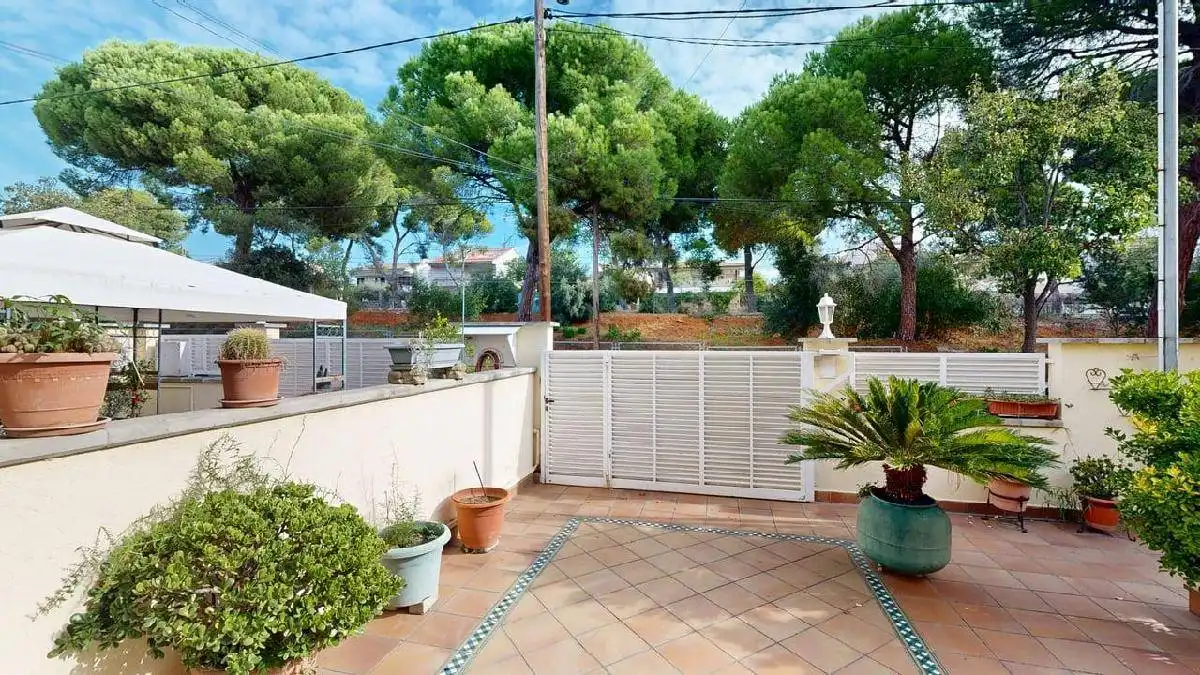 Garden of Houses for sale in Barberà del Vallès  with Heating, Private garden and Terrace