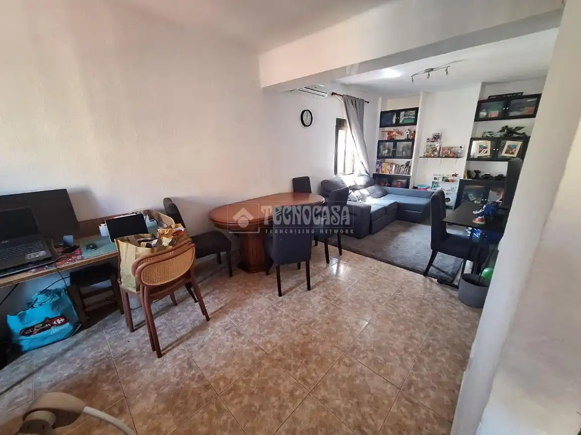 Living room of Flat for sale in Sevilla