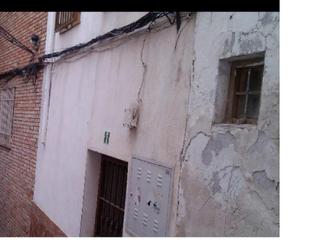 Vista exterior de Casa adosada en venda en La Carolina amb Aire condicionat