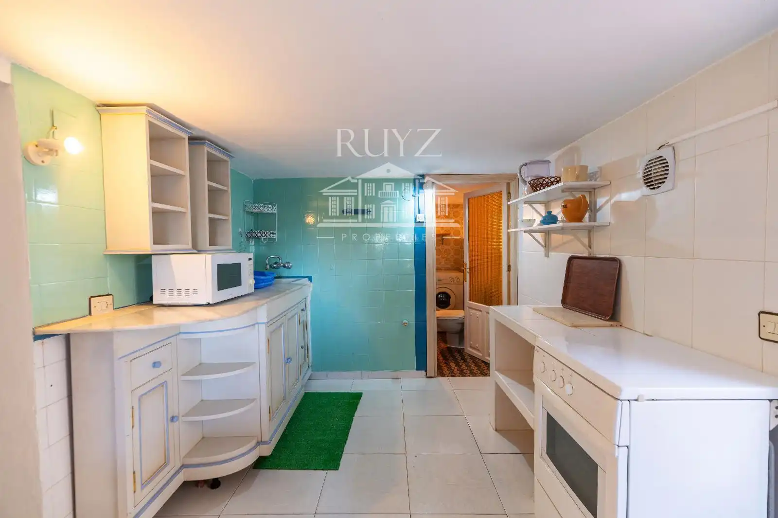Cocina de Casa o chalet en venta en Salobreña con Aire acondicionado, Calefacción y Terraza