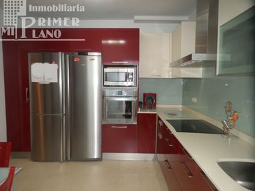 Casa con balcón en venta en Tomelloso