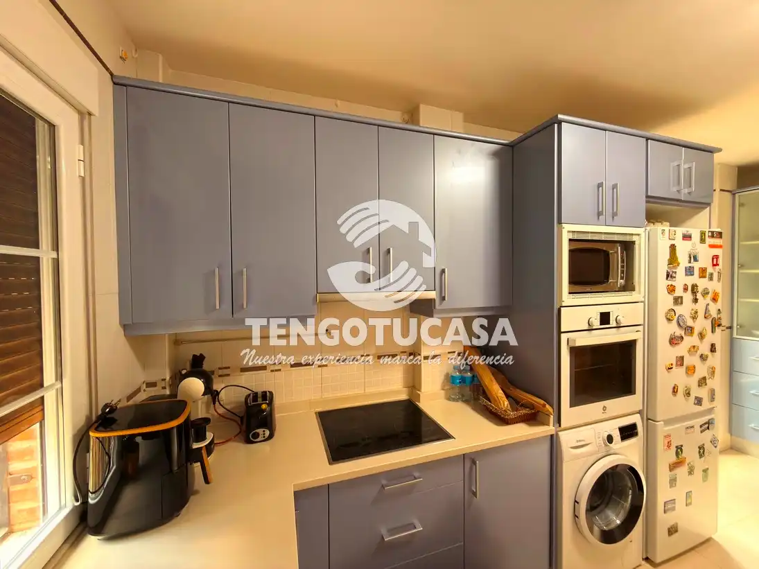 Cocina de Casa o chalet en venta en Bargas con Aire acondicionado, Calefacción y Jardín privado