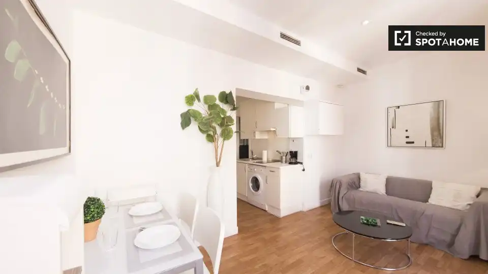 Appartement avec terrasse à louer à Latina, imagen 2