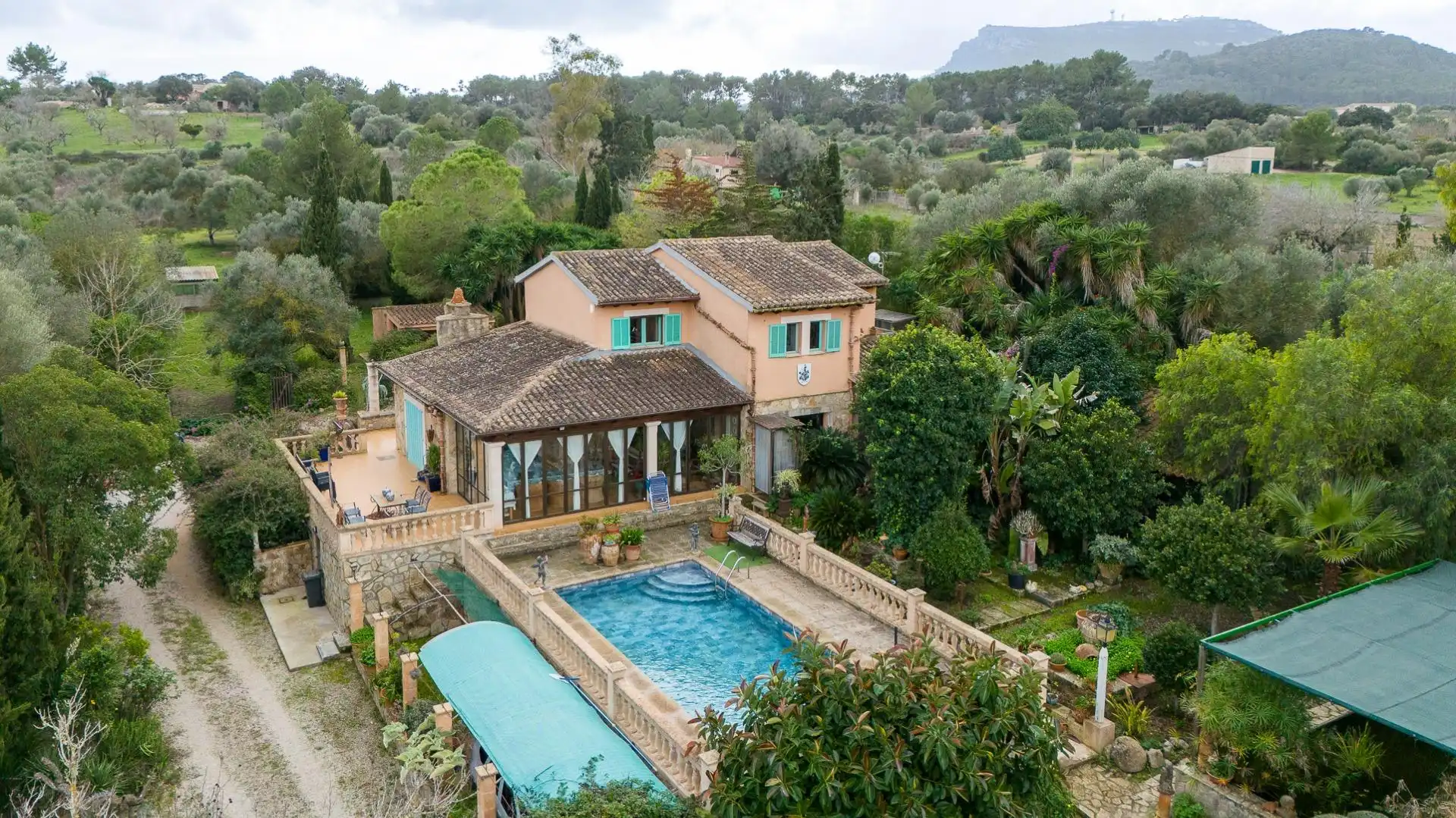Casa rustica con piscina in vendita a Algaida