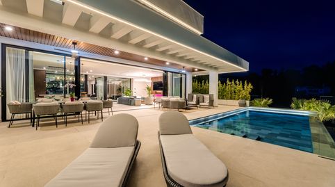 Foto 4 de Casa adosada en venta en El Madroñal, Benahavís